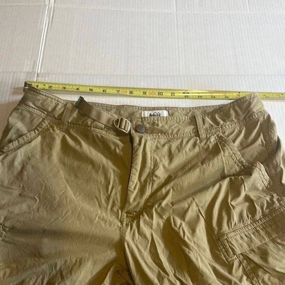 REI Relaxed Tan Cargo Pants with Relaxed Fit multiple pockets adjustable belt - Picture 5 of 14